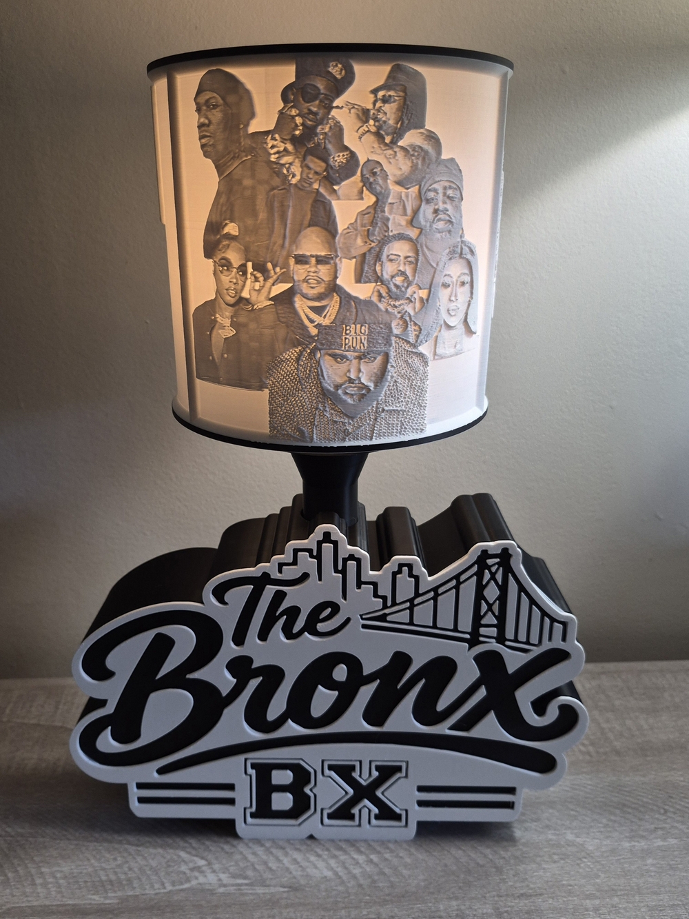 Bronx Black and White Graphic Lamp